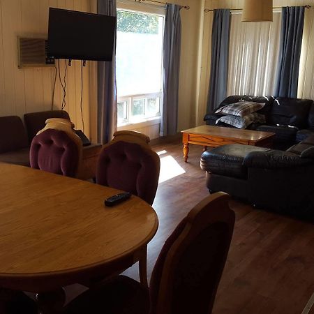 Parc Sutton Bay Park Hotel New Liskeard Buitenkant foto